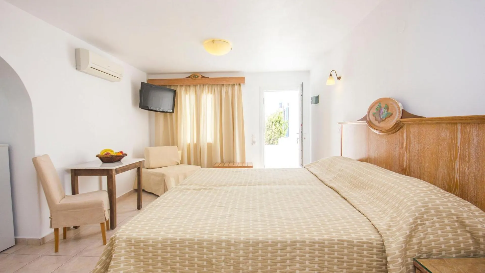 מלון דירות אורנוס Gelos House